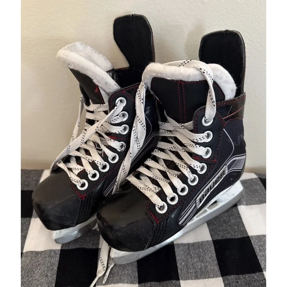 Bauer Vapor Youth X300 Light Speed Pro Ice Hockey Skates Size Y 10R